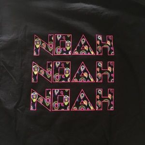 Noah NY t shirt paisley medium